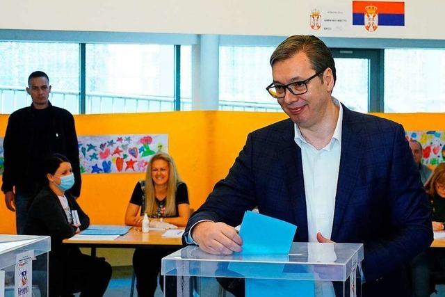 Serbische Nationalist Vucic rechnet mit zweiter Amtszeit als Prsident