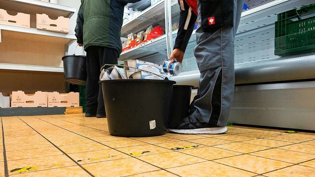 Leere Regale gibt es  derzeit nicht nu...ermrkten, sondern auch in Tafellden.  | Foto: Bernd Weibrod