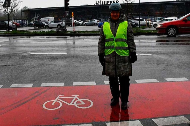 IG-Velo-Sprecherin Friederike Cyriacks... Autos fr Radfahrer versperrt werde.   | Foto: Heinz und Monika Vollmar