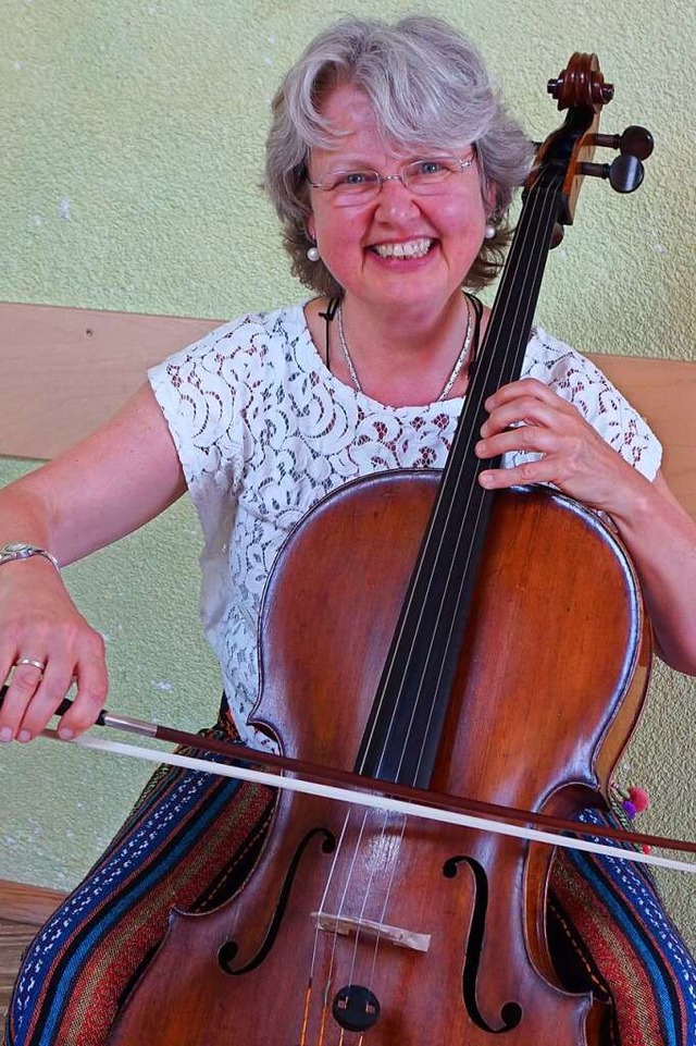 Die Cellistin Ceciel Strouken freut, d... der Region an dem Konzert beteiligen.  | Foto: Roswitha Frey