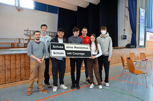 Andreas Hai vom Netzwerk &#8222;Schul...Mitideengeber Finn Brandenburg (v.l.).  | Foto: Ulrike Strter