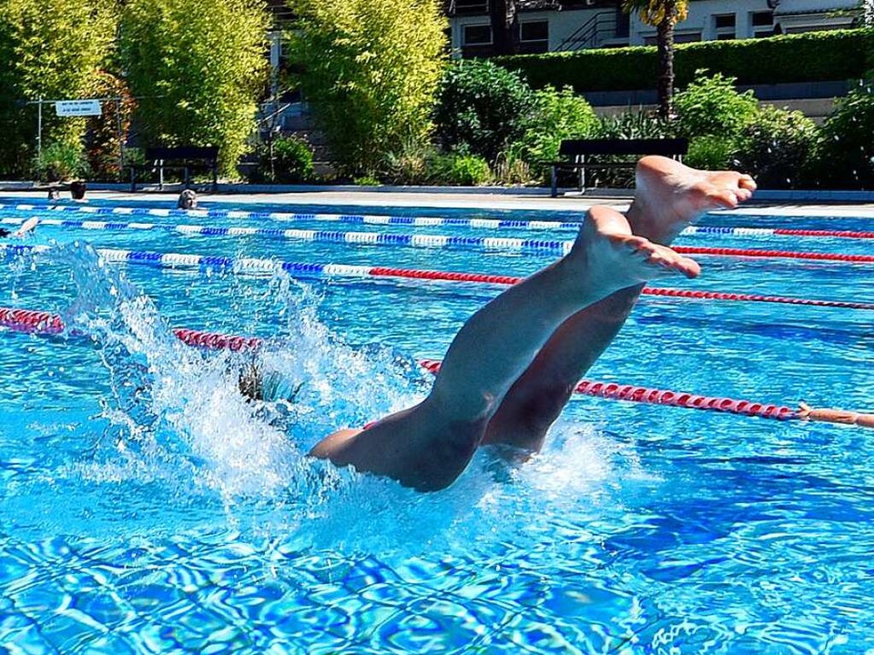 Die Schwimmbder ffnen bald wieder.  | Foto: Michael Bamberger