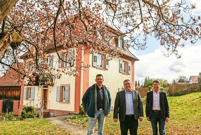 Altdorfs Ortsvorsteher Andreas Kremer ...enkmalgeschtzten Pfarrhaus in Altdorf  | Foto: Sandra Decoux