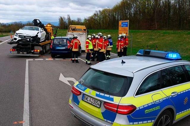 Drei Leichtverletzte und zwei kaputte Autos in Breisach