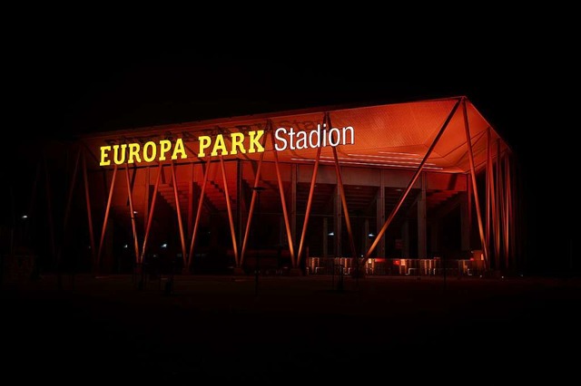 Im Europa-Park-Stadion stehen wohl bauliche Manahmen an.  | Foto: Achim Keller