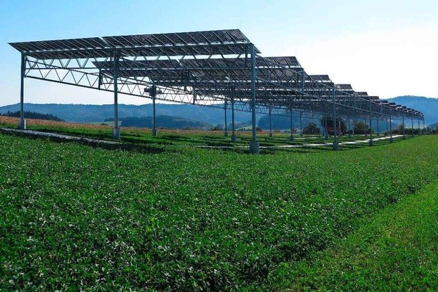 Am Boden landwirtschaftliche Kulturen,...n, wie hier in Heggelbach am Bodensee.  | Foto: Fraunhofer ISE