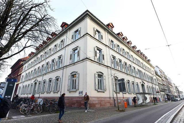 Das Freiburger Amtsgericht am Holzmarkt  | Foto: Rita Eggstein