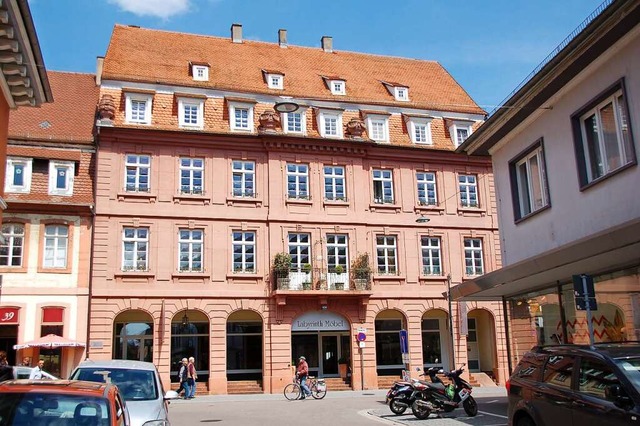 Das als Stoesserhaus bezeichnete Patri... am nrdlichen Ende der Schillerstrae  | Foto: Norbert Klein