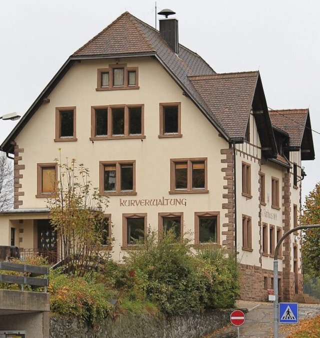 Im Eisenbacher Rathaus finden keine Gemeinderatssitzungen mehr statt.  | Foto: Heidrun Brichta