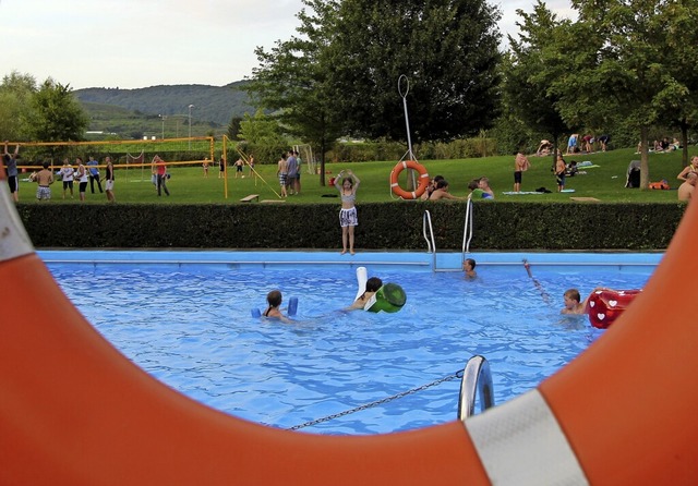 Das Freibad in Oberrotweil  wurde 1974...t legt es eine einjhrige  Pause ein.   | Foto: Sebastian Ehret