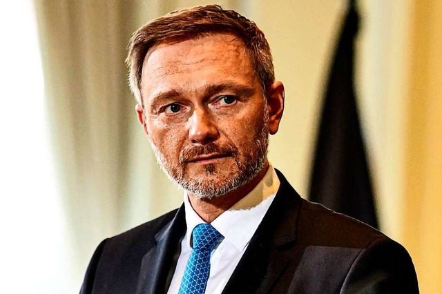FDP-Chef Christian Lindner lehnte  all... und Antrge ber eine Impfpflicht ab.  | Foto: Fabian Sommer (dpa)