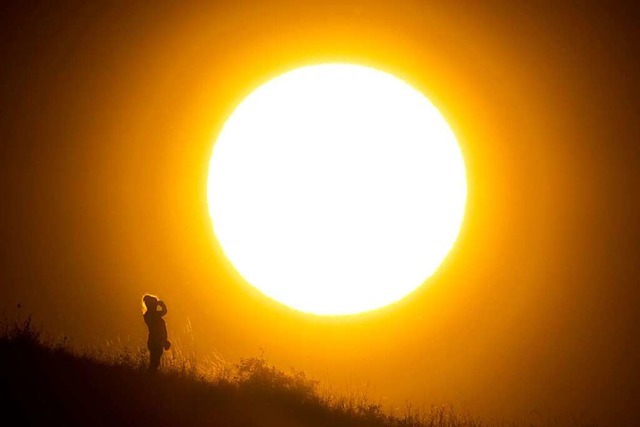 Hitze im Sommer &#8211; ein Problem, nicht nur fr alte und kranke Menschen  | Foto: Julian Stratenschulte