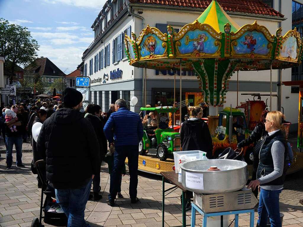 Die Verantwortlichen des veranstaltenden Gewerbeverbandes freuten sich, dass das fr den Handel so wichtige Wochenende von 