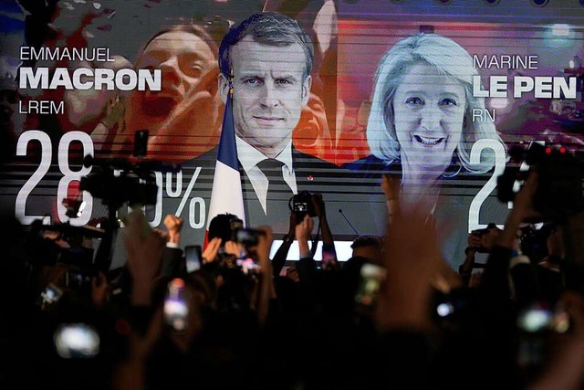 Emmanuel Macron und Marine Le Pen gehen in die Stichwahl um das Prsidentenamt.  | Foto: Francois Mori (dpa)