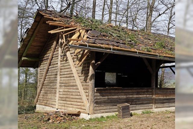 Sturm beschdigt Dach