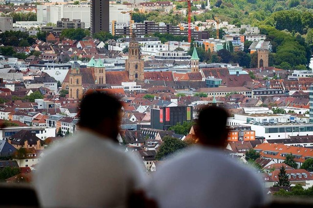 In Heilbronn ist das Durchschnittseinkommen besonders hoch.  | Foto: Christoph Schmidt (dpa)
