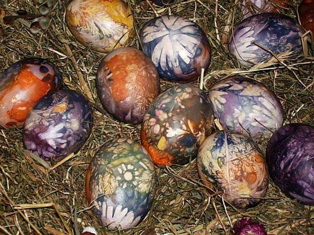 Eierfrben gehrt an Ostern dazu.  | Foto: Irene Krau