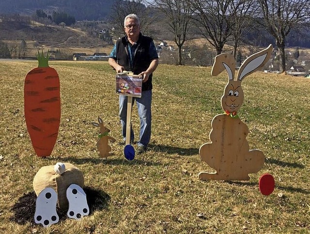 Fr sterlichen Schmuck sorgen  Klaus ...owie an zentralen Pltzen im Kernort.   | Foto: Gerhard Wiest