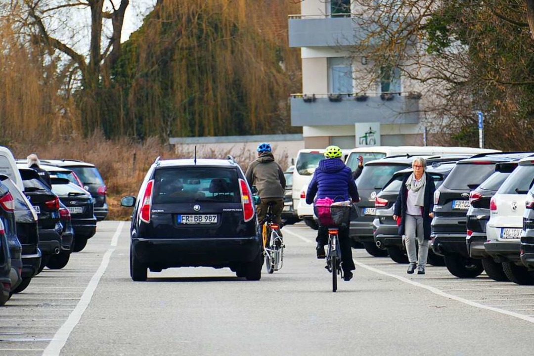 Immer mehr Menschen steigen auch im Landkreis um aufs Fahrrad.  | Foto: Marius Alexander