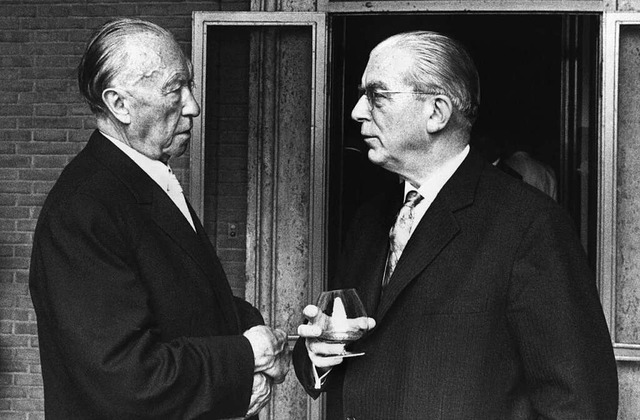 Bundeskanzler Konrad Adenauer und Staa... im September 1963 im Gesprch in  Rom  | Foto: dpa