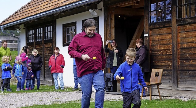 Beim Eierwettlauf ging es lustig zu.   | Foto: Hans-Jrgen Sackmann