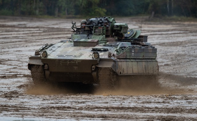 Schtzenpanzer wie der &#8222;Marder&#...schen Prsidenten Wolodymyr Selenskyj.  | Foto: Philipp Schulze