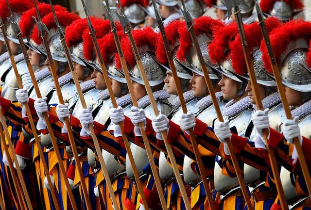 Schweizer Gardisten im Vatikan  | Foto: Alessandra Tarantino