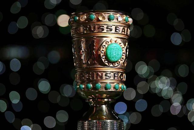 Wo kann man das DFB-Pokalhalbfinale HSV gegen SC Freiburg heute live sehen?