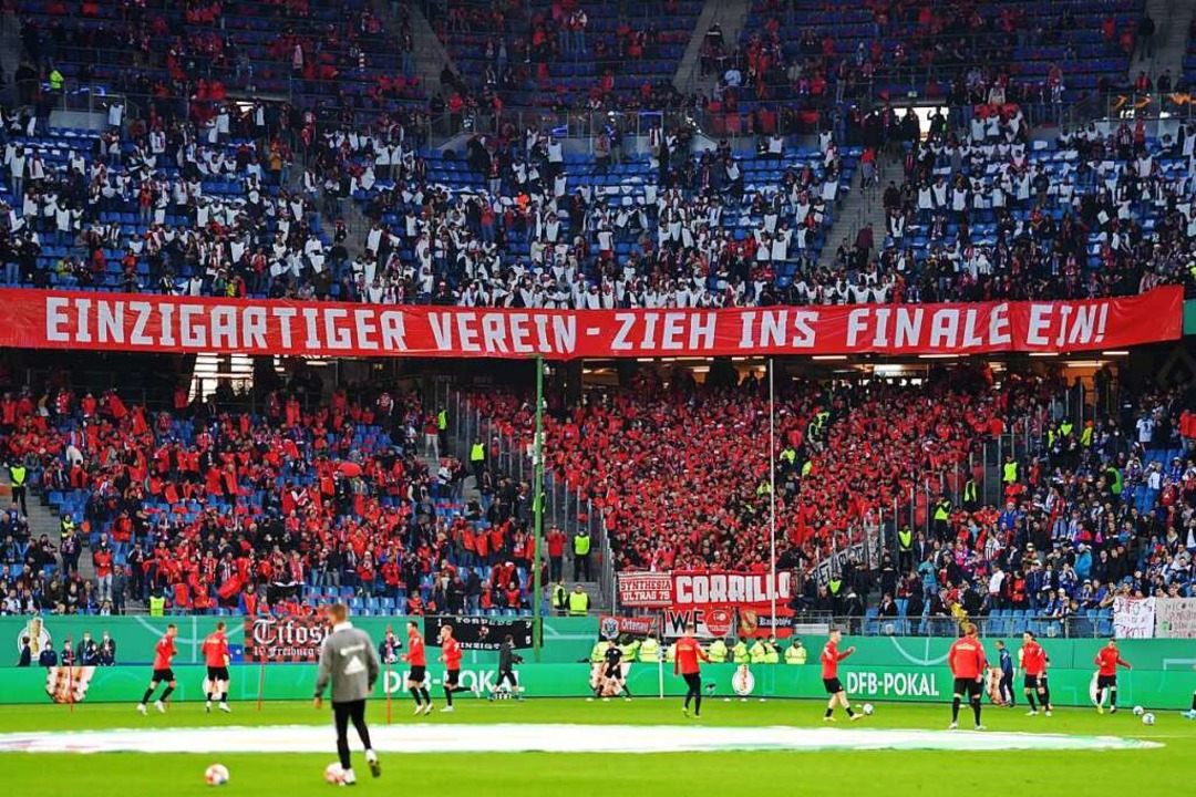 Der Traum vom DFB-Pokalfinale ist für die Fans des SC Freiburg wahr geworden.  | Foto: Achim Keller