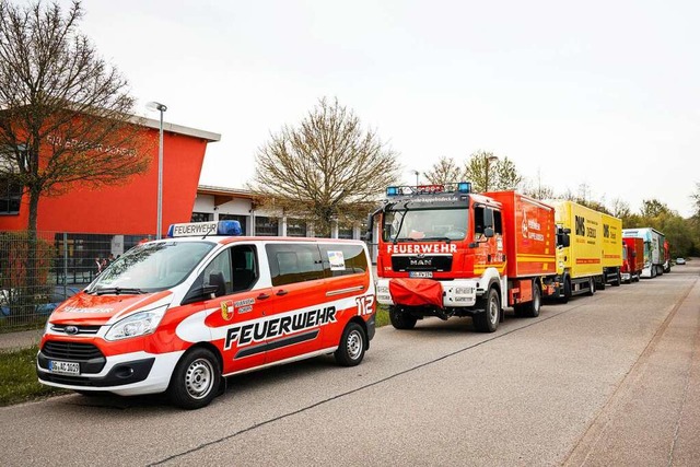 Die Acherner Feuerwehr leitete den Krisen-Helfer-Konvoi an.  | Foto: Konstantin Werner