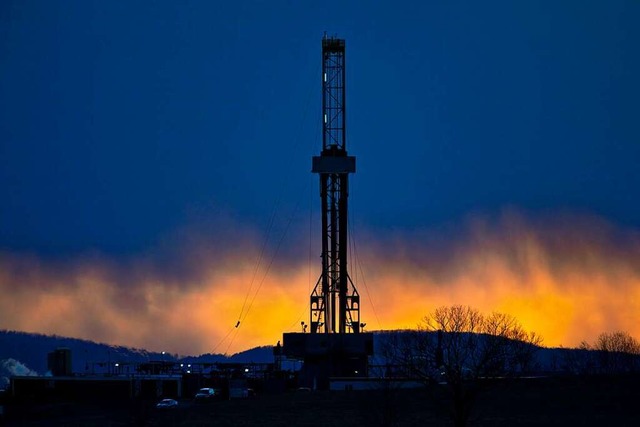 Die Amerikaner haben sich aus ihrer Ab...Geschafft haben sie dies mit Fracking.  | Foto: Jim Lo Scalzo