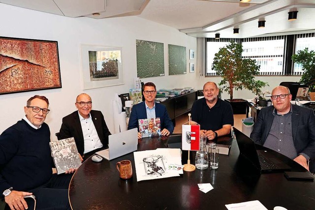 Beim Arbeitsbesuch im Telfer Rathaus (...te Arnold Wackerle und Philipp Hler.  | Foto: Marktgemeinde Telfs