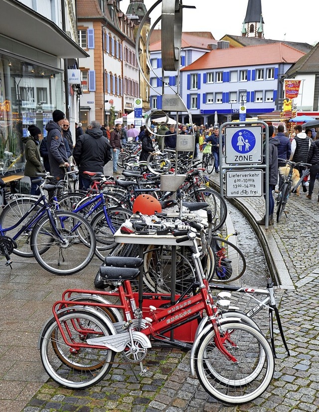 Am Sonntag drehte sich in Emmendingen alles um das Fahrrad.  | Foto: Christian Ringwald