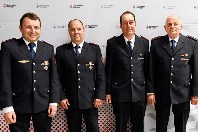 Geehrt wurden mit dem Feuerwehrehrenze...eisfeuerwehrverbandes Gerhard Fischer.  | Foto: Markus Zimmermann