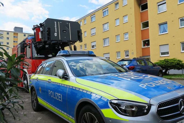 Die Polizei ermittelt nach dem Feuer in der Siedlungsstrae 11.  | Foto: Peter Gerigk