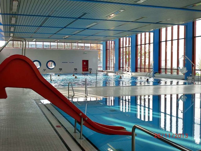 Das Neuenburger Hallenbad wird auch von Schulen genutzt.  | Foto: Veranstalter