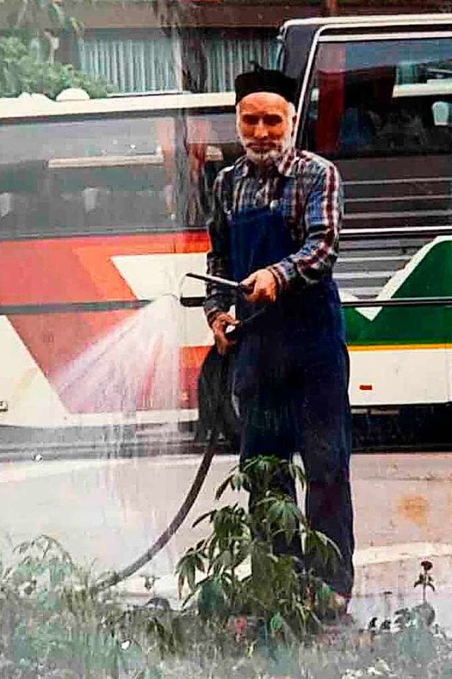 Muharrem Pamuk bei seiner Arbeit als Stadtgrtner  | Foto: Privat