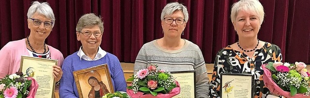 Die Geehrten (von links): Ulrike Baume...40 Jahre) und  Petra Reif (40 Jahre).   | Foto: Kirchenchor Heimbach