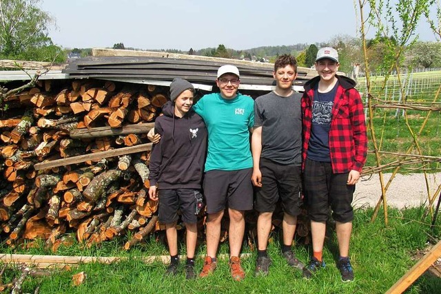 Fr Nils, Magnus, Adrian und  Thorben ... und planen bereits ein neues Projekt.  | Foto: Susanne Haupt-Kerkovius