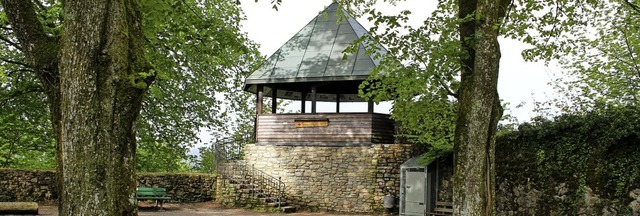 Der romantische Schlosshof, ber Jahrz...hre bekam dieser einen neuen Pavillon.  | Foto: Hansjrg Bader