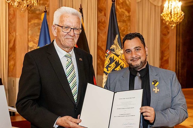 Ministerprsident Winfried Kretschmann und Marco-Sharif Khan in Ludwigsburg  | Foto: Staatsministerium Baden-Wrttemberg