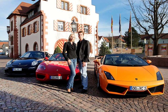 Luxus luft: Mit Lamborghini, Ferrari ... Markus Bauer richtig gut im Geschft.  | Foto: Christoph Breithaupt