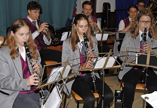 Der Musikverein Harpolingen freut sich...ertag in der Kirche in Obersckingen.   | Foto: Hans-Walter Mark