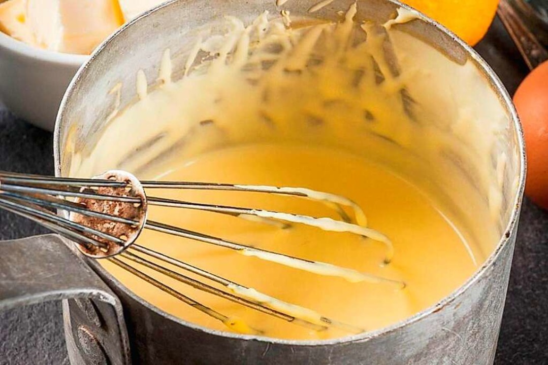 Sauce Hollandaise in the Making  | Foto: Rimma Bondarenko