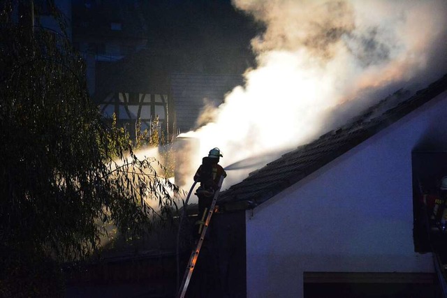 Die Bad Bellinger Wehr leistet auch b...m Beispiel bei einem Einsatz in Istein  | Foto: Hannes Lauber