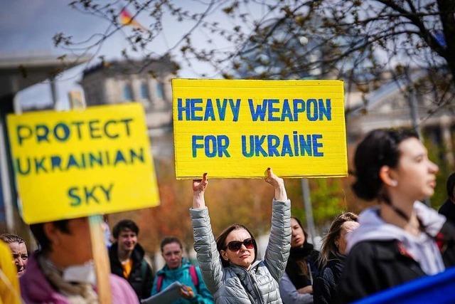 Waffenlieferungen an die Ukraine: Wann ist Deutschland Kriegspartei?