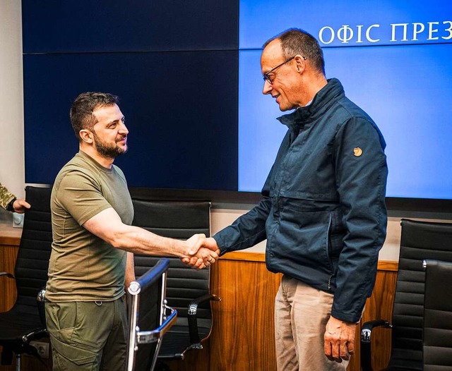 Merz trifft den ukrainischen Prsidenten Wolodymyr Selenskyj.  | Foto: Niels Starnick fr BILD (dpa)