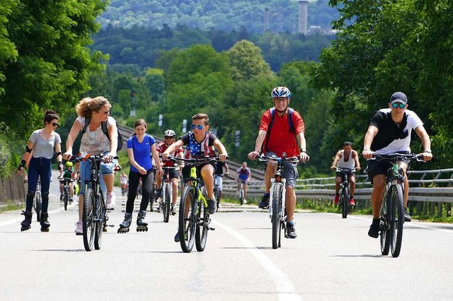 Radfahrern und Skatern gehrt beim Slo...8211; wie auch hier beim Slow-up 2018.  | Foto: Jannik Jrgens