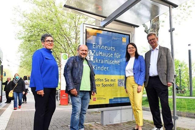 Plakataktion unterstützt die Ukrainehilfe in Freiburg