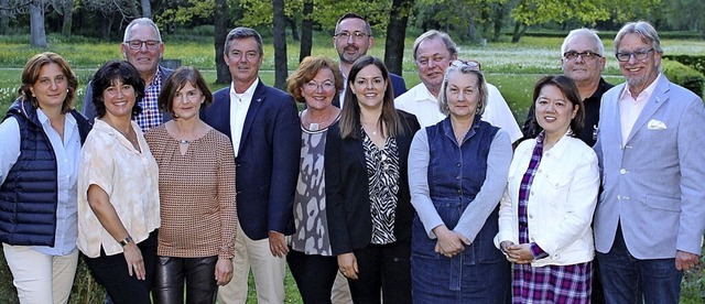 Der neue Vorstand des VIB (von links):...la Ourhalm und Andrea Benova-Becherer)  | Foto: Stadt Bad Krozingen